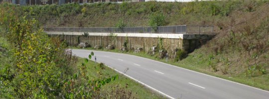 Römerallee 1. BA mit Grundwasserdichtwand und Lärmschutzanlage "Limespark A1" bei Öhringen